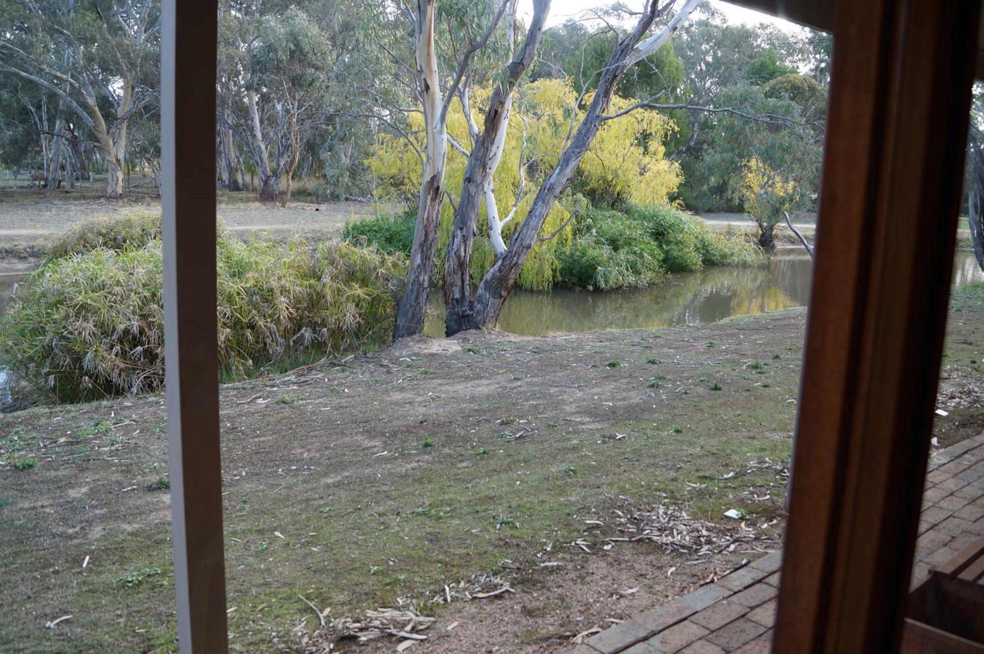 Magdala Motor Lodge & Lakeside Restaurant Stawell Værelse billede