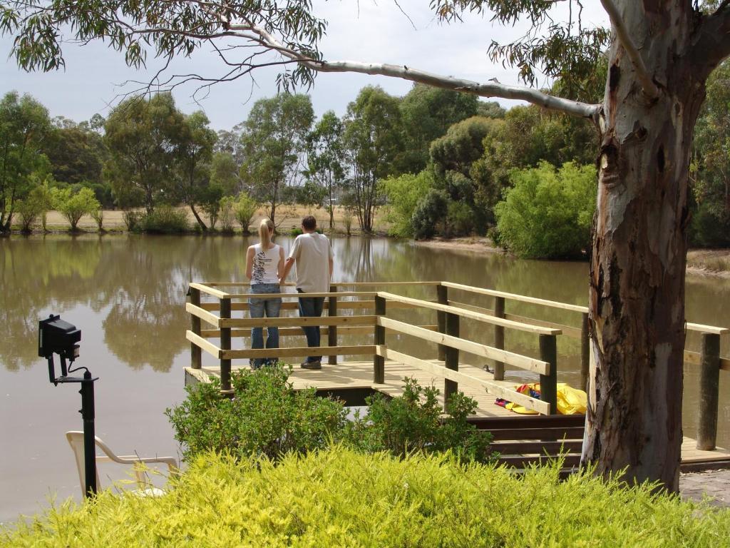 Magdala Motor Lodge & Lakeside Restaurant Stawell Eksteriør billede