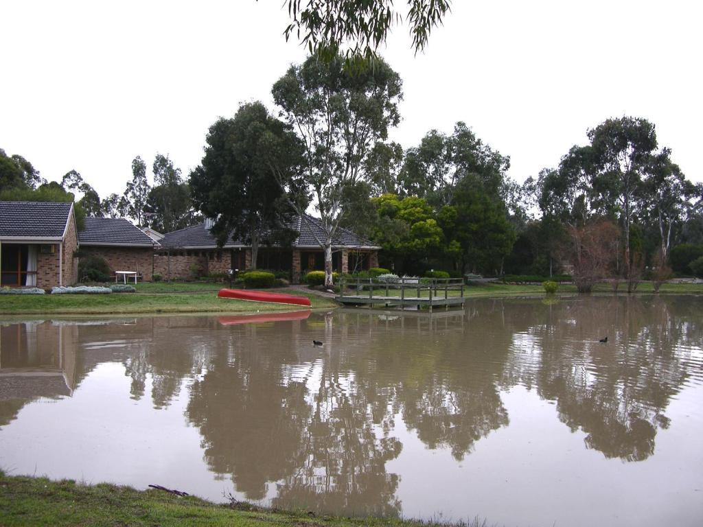 Magdala Motor Lodge & Lakeside Restaurant Stawell Eksteriør billede